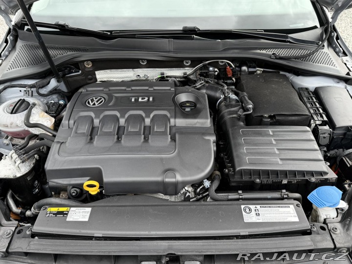 Volkswagen Golf VII 2,0 TDi REZERVACE 2016