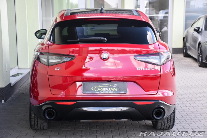 Alfa Romeo Stelvio 2.0TURBO 206kW VELOCE Zad 2024