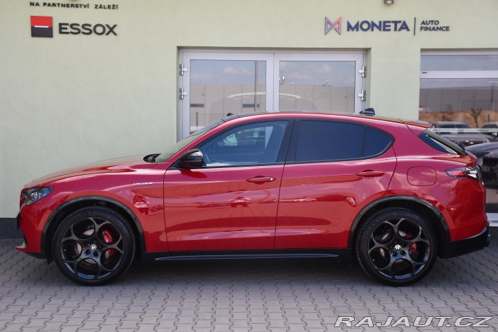 Alfa Romeo Stelvio 2.0TURBO 206kW VELOCE Zad 2024