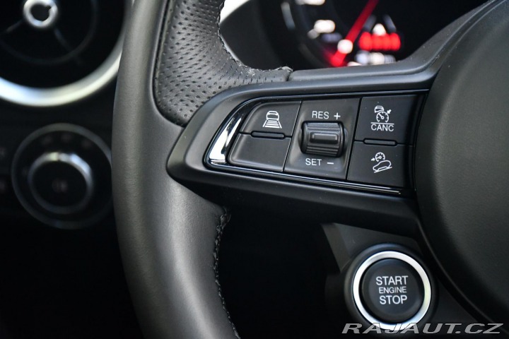 Alfa Romeo Stelvio 2.0TURBO 206kW VELOCE Zad 2024