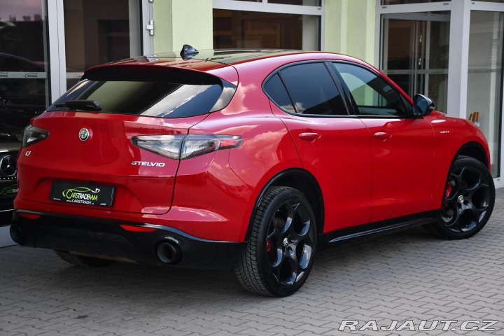 Alfa Romeo Stelvio 2.0TURBO 206kW VELOCE Zad 2024