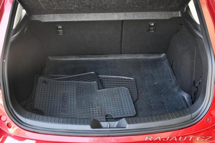 Mazda 3 SP/G120/AT/REVOLUTION/BOS 2013