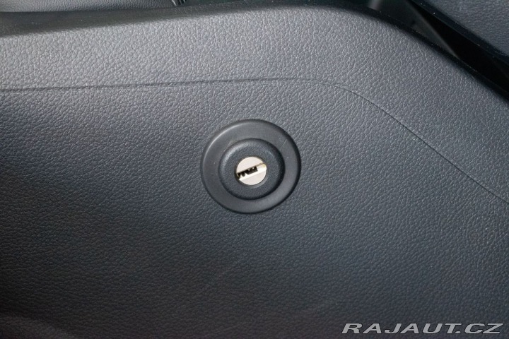 Ford Ranger 2.0 XLT*Naviják*4x4*TAŽNÉ 2020