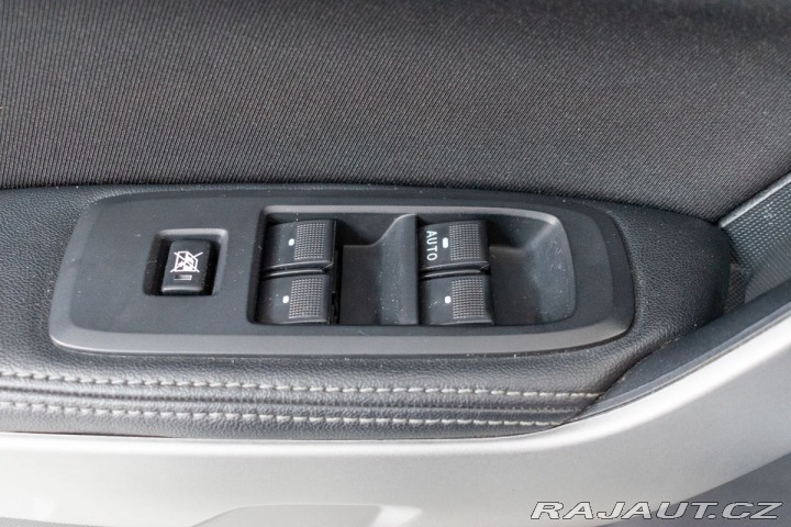 Ford Ranger 2.0 XLT*Naviják*4x4*TAŽNÉ 2020
