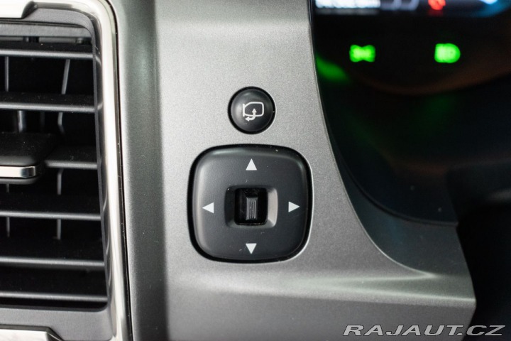 Ford Ranger 2.0 XLT*Naviják*4x4*TAŽNÉ 2020