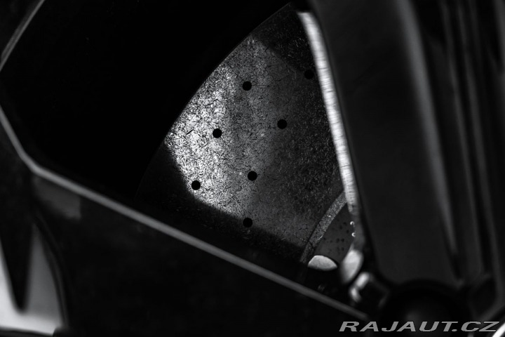 Audi RS Q8 4,0TFSI Masáže Keramiky C 2024