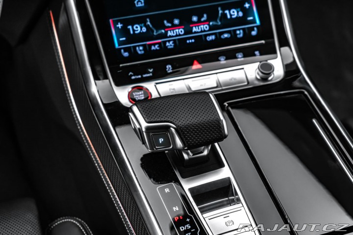 Audi RS Q8 4,0TFSI Masáže Keramiky C 2024