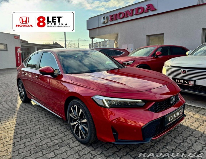 Honda Civic 2.0e:HEV Elegance SKLADEM 2026
