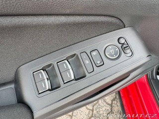 Honda Civic 2.0e:HEV Elegance SKLADEM 2026