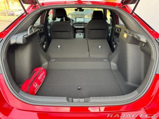 Honda Civic 2.0e:HEV Elegance SKLADEM 2026