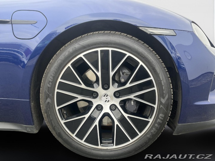 Porsche Taycan Sport Turismo 2025