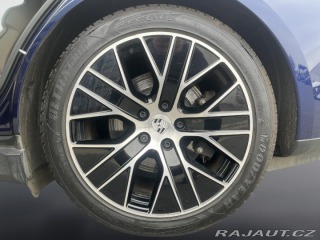 Porsche Taycan Sport Turismo 2025