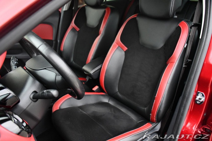 Renault Clio 0,9TCe 66kW LED TAŽNÉ KAM 2016