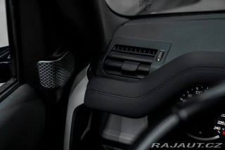 Land Rover Defender  2022