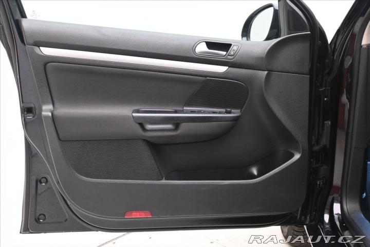 Volkswagen Golf 1,6 TDI 77kW MATCH Naviga 2013