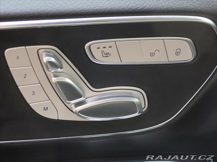 Mercedes-Benz V 2,0 300d 174kW Aut. L Kůž 2021