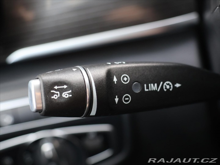 Mercedes-Benz V 2,0 300d 174kW Aut. L Kůž 2021