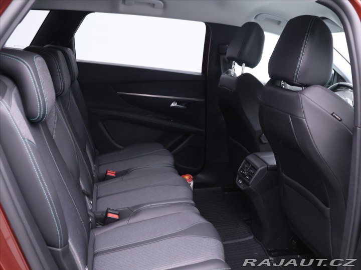 Peugeot 5008 1,5 HDI 96kW Allure 7-Mís 2022