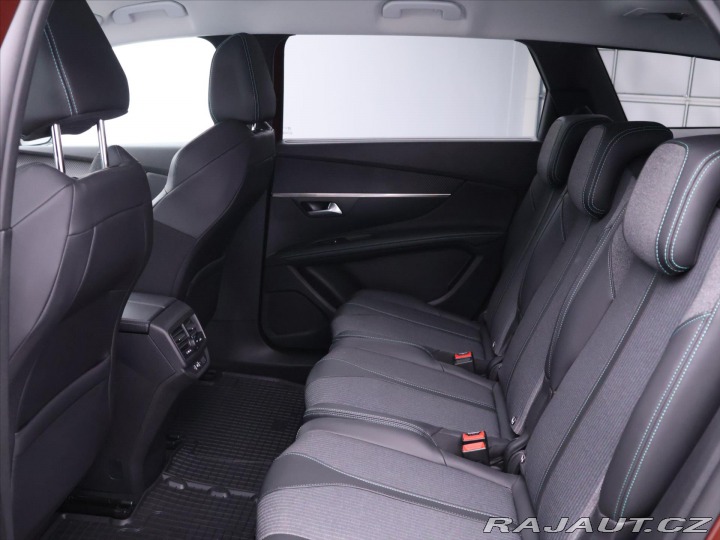 Peugeot 5008 1,5 HDI 96kW Allure 7-Mís 2022