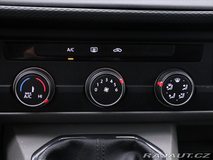 Volkswagen Transporter 2,0 TDI 110kW LED 8-Míst 2020