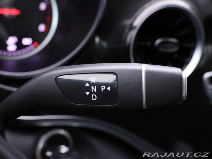 Mercedes-Benz V 2,0 250d 140kW 4Matic L C 2022