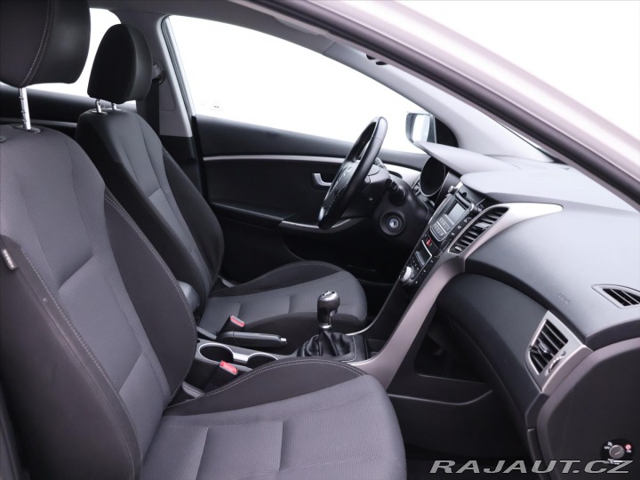 Hyundai i30 1,6 CRDi 81 kW Tažné Aut. 2014