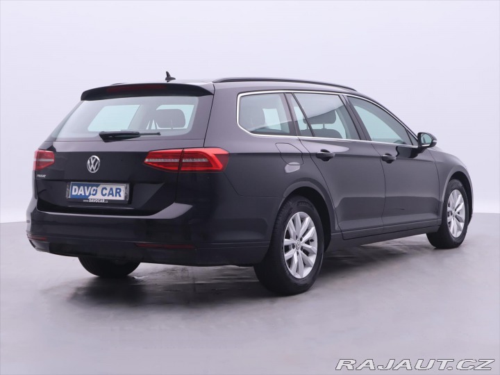 Volkswagen Passat 1,6 TDI Highline NAVI LED 2018