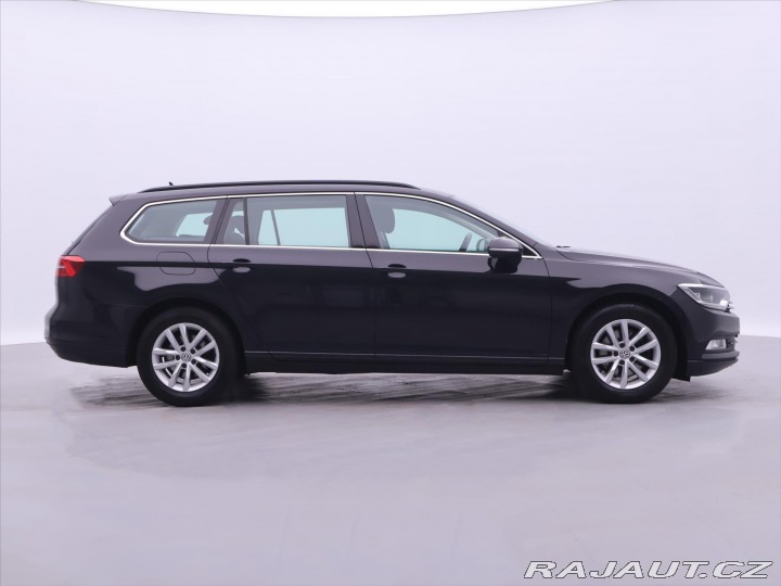 Volkswagen Passat 1,6 TDI Highline NAVI LED 2018