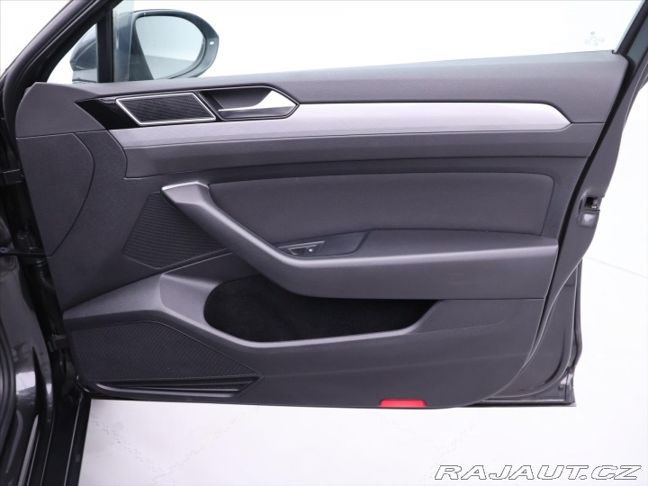 Volkswagen Passat 2,0 TDI DSG Virtual Busin 2019