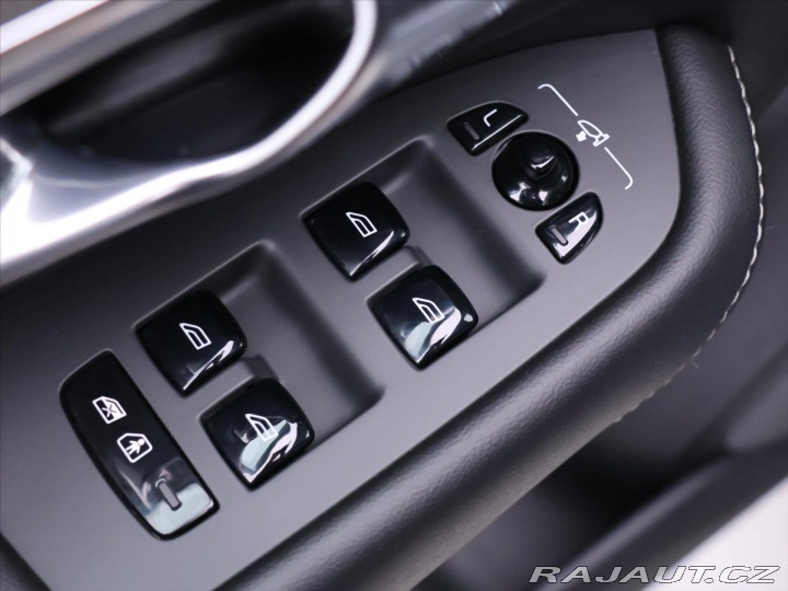 Volvo XC90 2,0 B5 AWD 173kW 1.Maj DP 2022