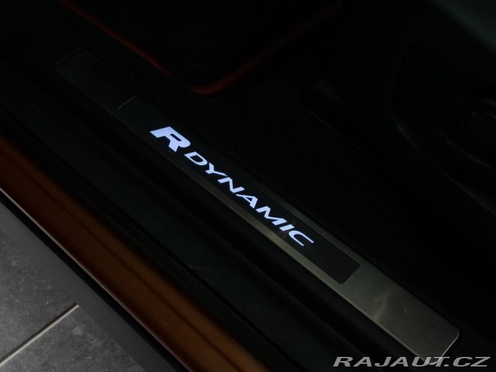 Land Rover Discovery Sport 2.0 Si4 MHEV 249k R-Dyna 2019