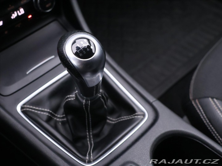 Mercedes-Benz A 1,6 180i 90kW CZ Sport Xe 2015