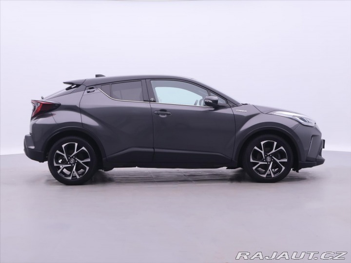 Toyota C-HR 2,0 E-CVT 112kW Executive 2020