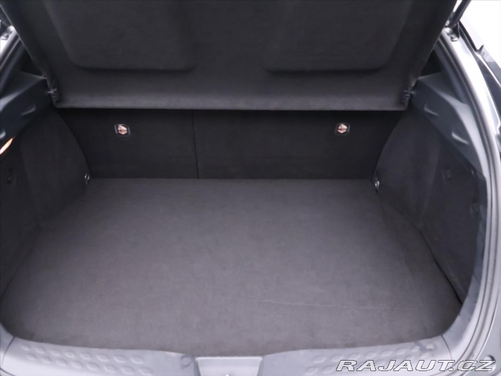 Toyota C-HR 2,0 E-CVT 112kW Executive 2020