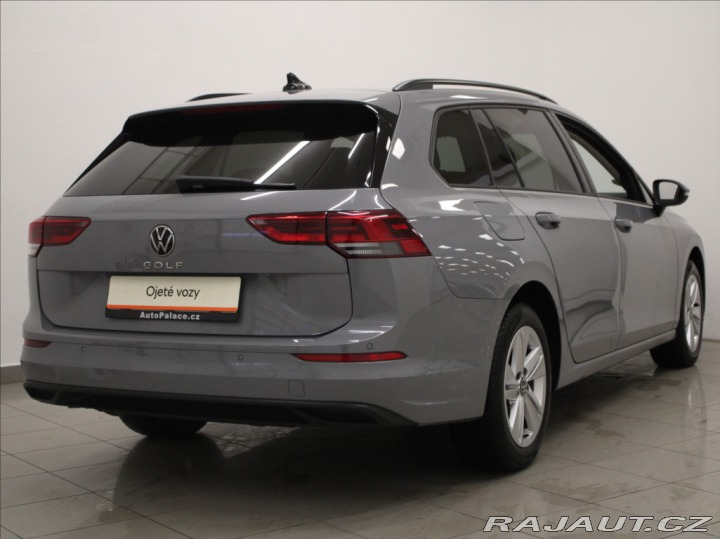 Volkswagen Golf 1,5 TSI Life Akční Cena! 2023