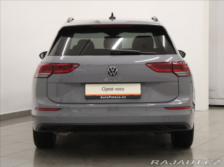 Volkswagen Golf 1,5 TSI Life Akční Cena! 2023