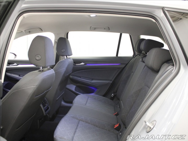 Volkswagen Golf 1,5 TSI Life Akční Cena! 2023