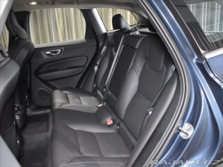 Volvo XC60 2,0 B4 PLUS Pano,tažné,BL 2023