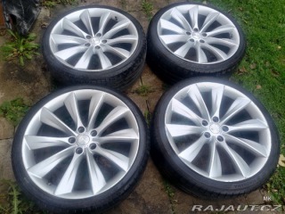 Tesla Model S P85 Signature (2013) 2013