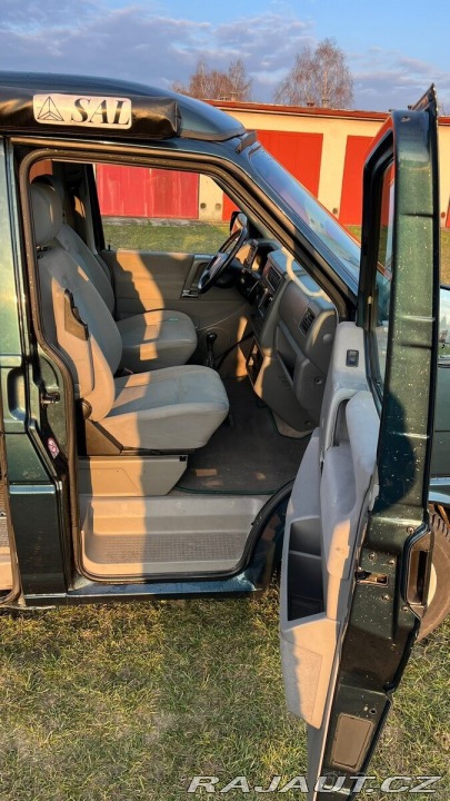 Volkswagen California 2,5   Generation 111kW r. 2000