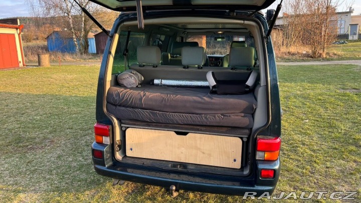 Volkswagen California 2,5   Generation 111kW r. 2000