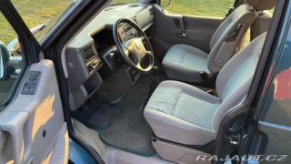 Volkswagen California 2,5   Generation 111kW r. 2000