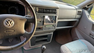 Volkswagen California 2,5   Generation 111kW r. 2000