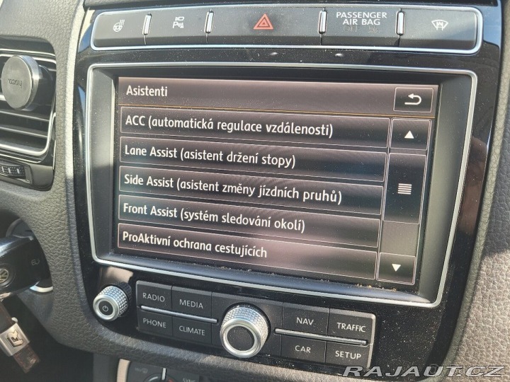 Volkswagen Touareg 3,0   TDi V6 193kw 4M R-L 2015