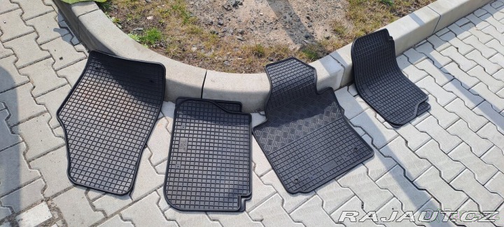 Volkswagen Touran 1,6   tdi dsg 2011