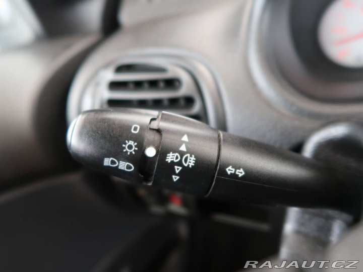 Peugeot 206 1.4HDi,CZ,1Maj,AC,Střešní 2004