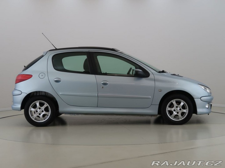 Peugeot 206 1.4HDi,CZ,1Maj,AC,Střešní 2004