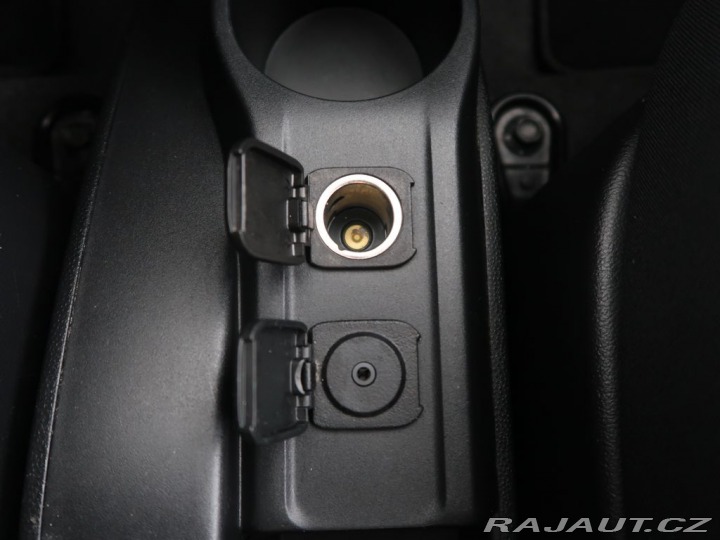 Mazda 2 1.3i,55kW,CZ,1Maj 2012