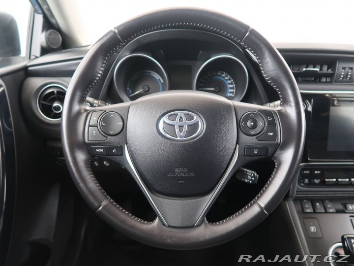 Toyota Auris 1.8Hybrid,CZ,1Maj,Executi 2015