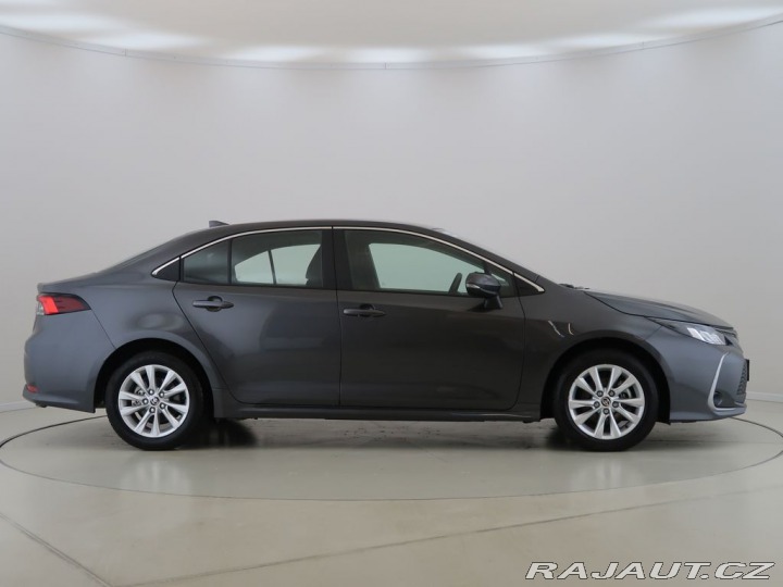 Toyota Corolla 1.8Hybrid,CZ,1Maj,Comfort 2024